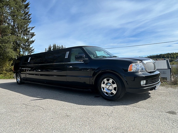 Lincoln Navigator