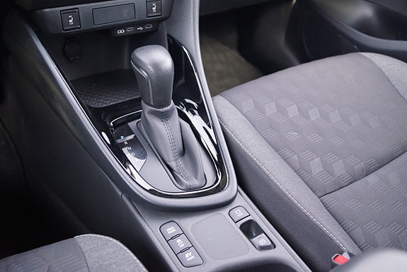 Toyota Yaris 24 of 30