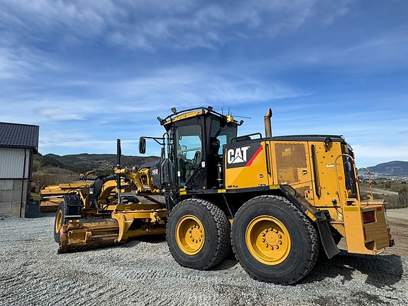 Cat 160M