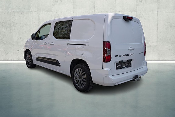 Peugeot Partner 3 of 5