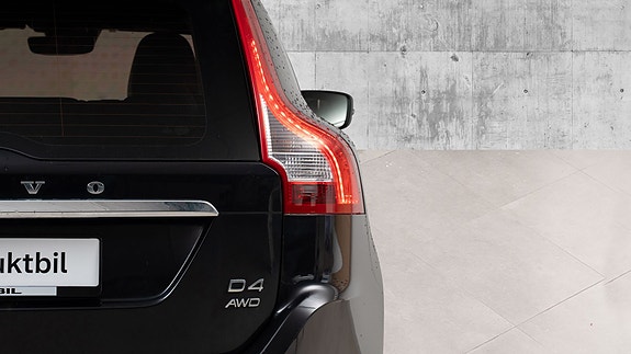 Volvo XC60 9 of 30