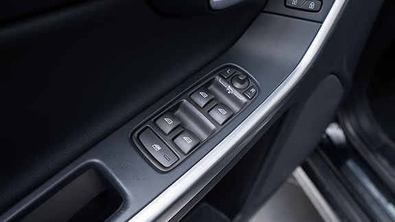 Volvo XC60 27 of 30
