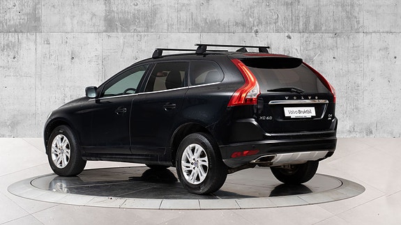 Volvo XC60 6 of 30