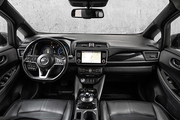 Nissan Leaf 13 of 26