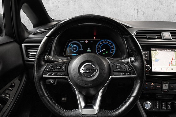 Nissan Leaf 18 of 26