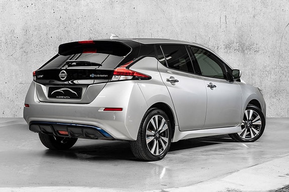 Nissan Leaf 2 of 26