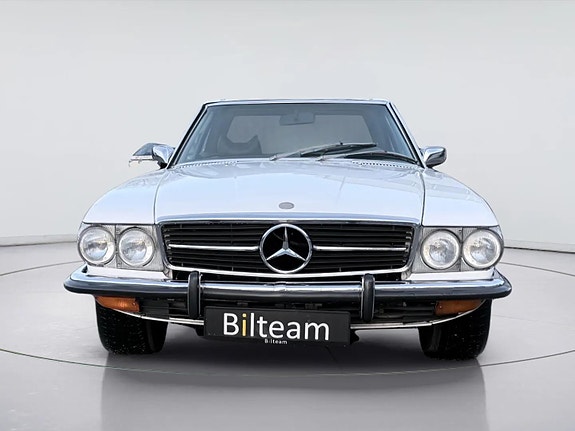 Mercedes-Benz 450 SL 4 of 5