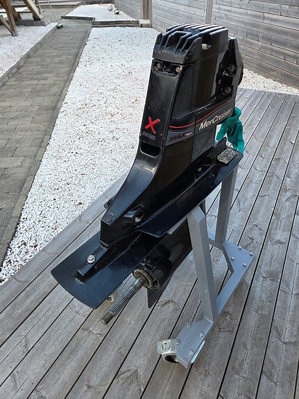 NY LAVERE  PRIS!!!  2 stk mercruiser 4.2 diesel MS230 med drev, transom++ 3 of 30