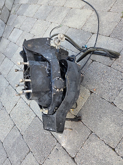 NY LAVERE  PRIS!!!  2 stk mercruiser 4.2 diesel MS230 med drev, transom++ 18 of 30
