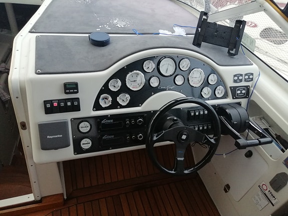 NY LAVERE  PRIS!!!  2 stk mercruiser 4.2 diesel MS230 med drev, transom++ 21 of 30