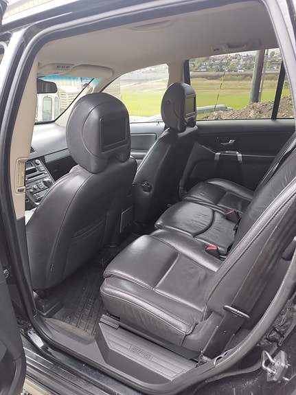Volvo XC90 11 of 12