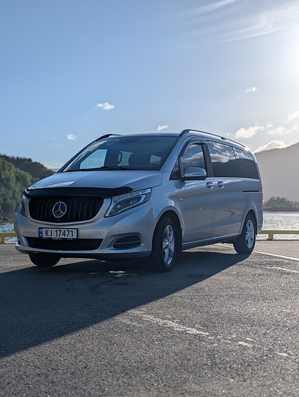 Mercedes-Benz V250 d 3 of 30