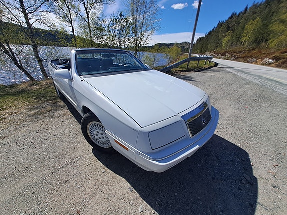 Chrysler Le Baron 3 of 5