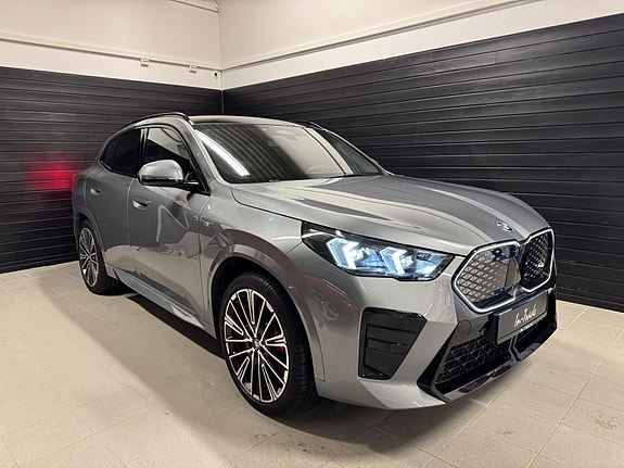 BMW iX2