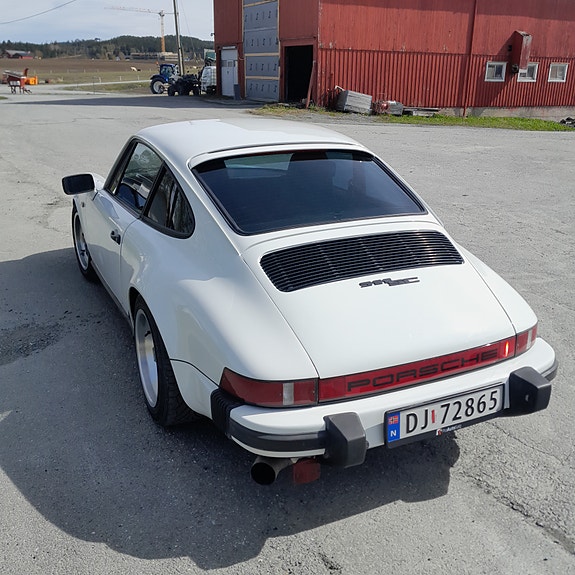 Porsche 911 5 of 11
