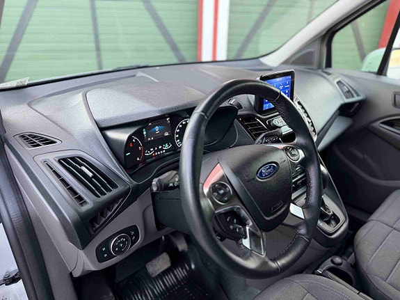 Ford Transit Connect 19 of 29