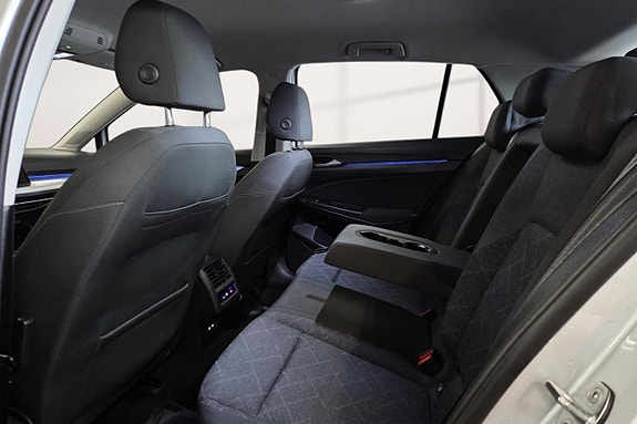 Volkswagen Golf VIII 18 of 19