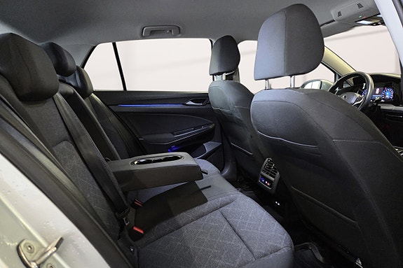 Volkswagen Golf VIII 19 of 19
