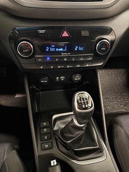 Hyundai Tucson 19 of 24
