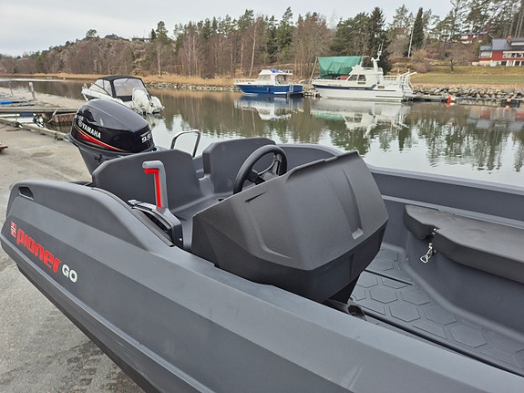 Kampanje! Pioner Go m/ Yamaha F9,9 HEL - Ferdig montert, stoffet og klargjort 10 of 11