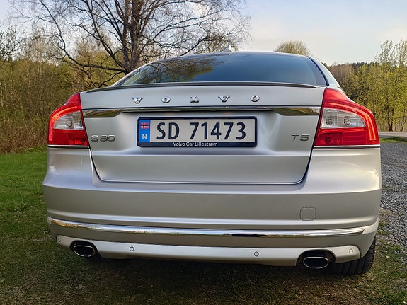 Volvo S80 5 of 5