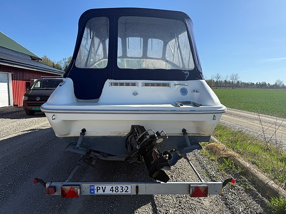 24 fot Sea Ray til salgs, ny motor og drev 10 of 15