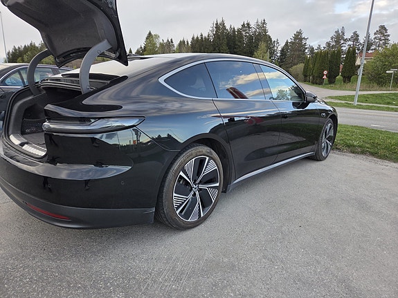 NIO ET7 13 of 16