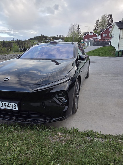 NIO ET7 2 of 16