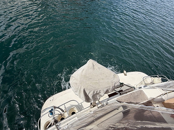 Fairline Targa 33 2 x Volvo Penta D4 225 fra 2017 - 165 gangtimer. Baugtrøster 11 of 30
