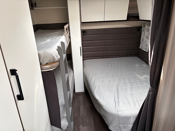 KABE ESTATE 560 GLE KS 3 of 16