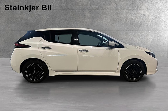 Nissan Leaf 4 of 5