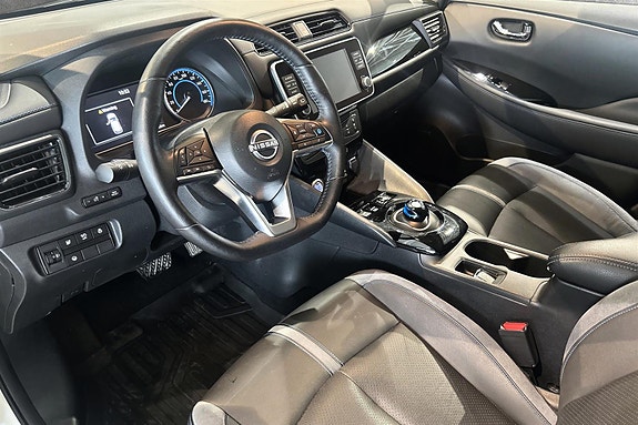 Nissan Leaf 7 of 15