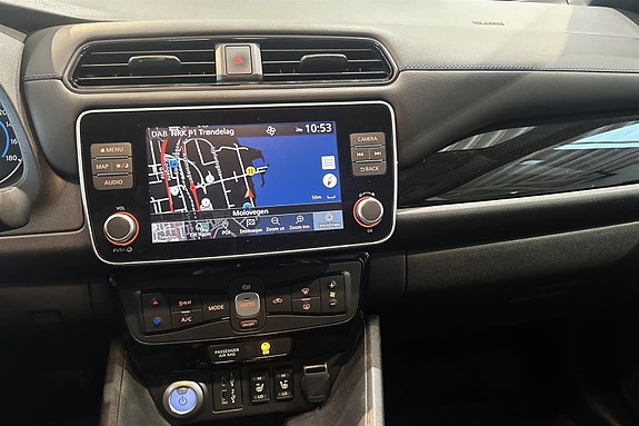 Nissan Leaf 11 of 15
