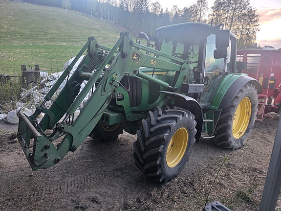 John Deere 6420