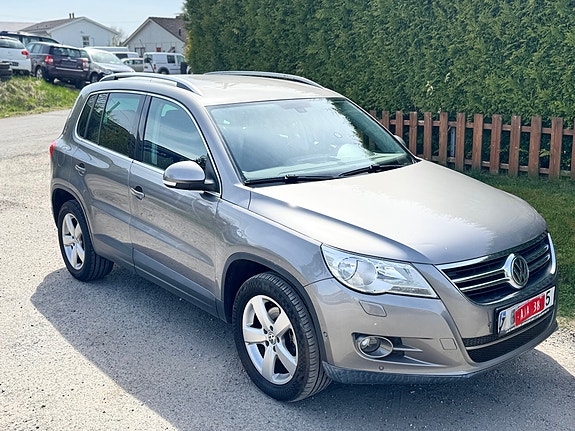 Volkswagen Tiguan 12 of 30
