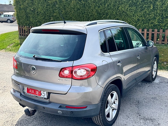 Volkswagen Tiguan 30 of 30