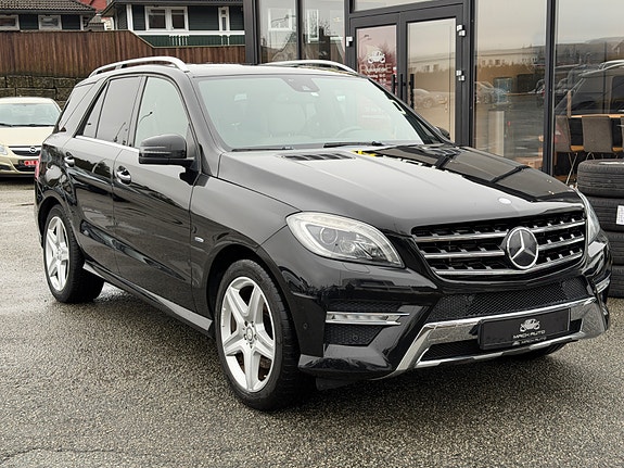 Mercedes-Benz M-Klasse 3 of 5