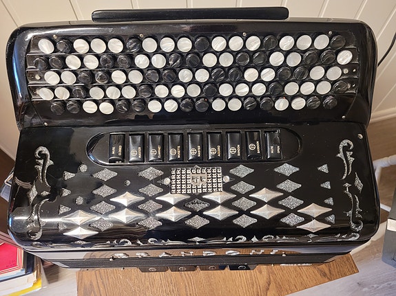Product image 2 of 9