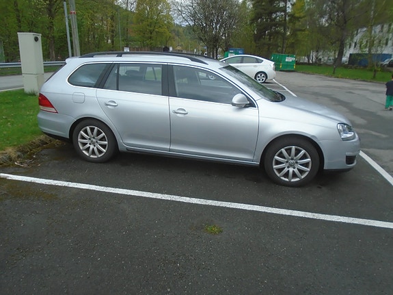 Volkswagen Golf 5 of 5