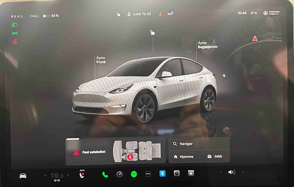 Tesla Model Y 12 of 14