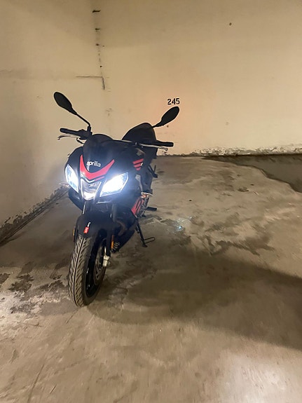 Aprilia RS 125 Tuono 2 of 8