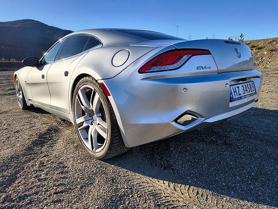 Fisker Karma 2 of 5