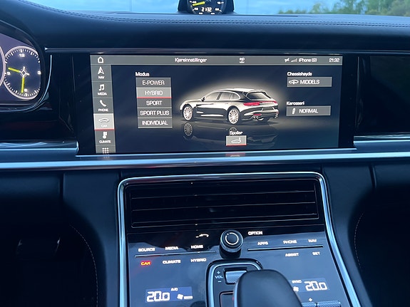 Porsche Panamera 11 of 17