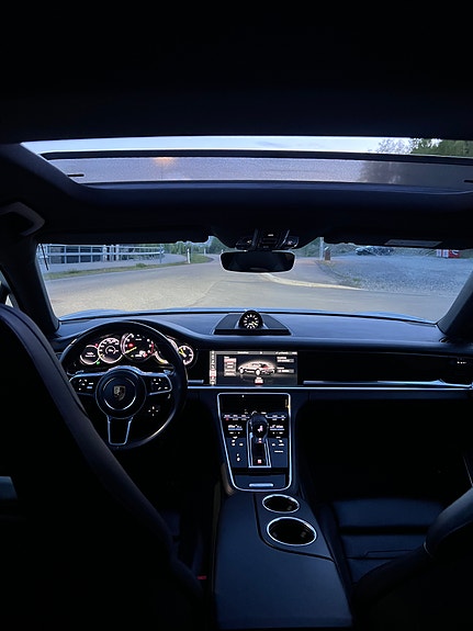 Porsche Panamera 6 of 17