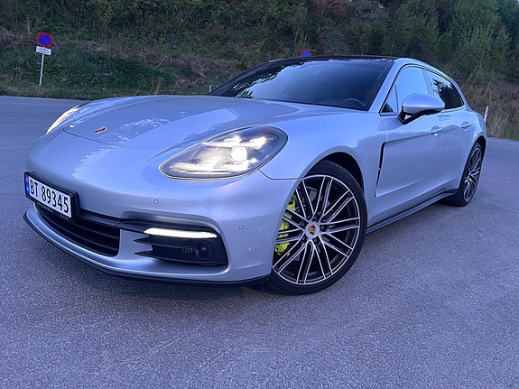 Porsche Panamera 2 of 17