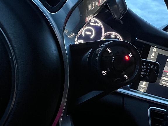 Porsche Panamera 15 of 17