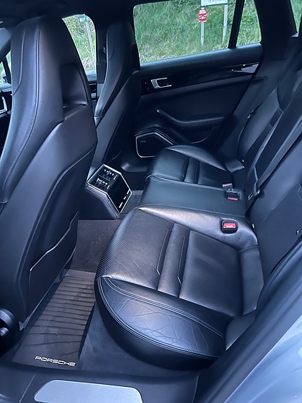 Porsche Panamera 10 of 17
