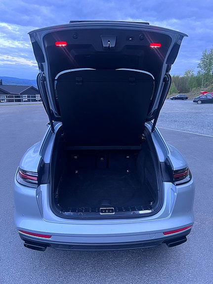 Porsche Panamera 17 of 17