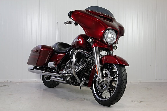Harley-Davidson Street Glide Special, kun 700 mil