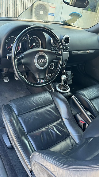 Audi TT 13 of 30